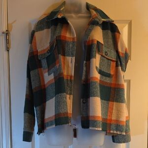 Plaid Button-Up Shacket Jacket in Green & Cream